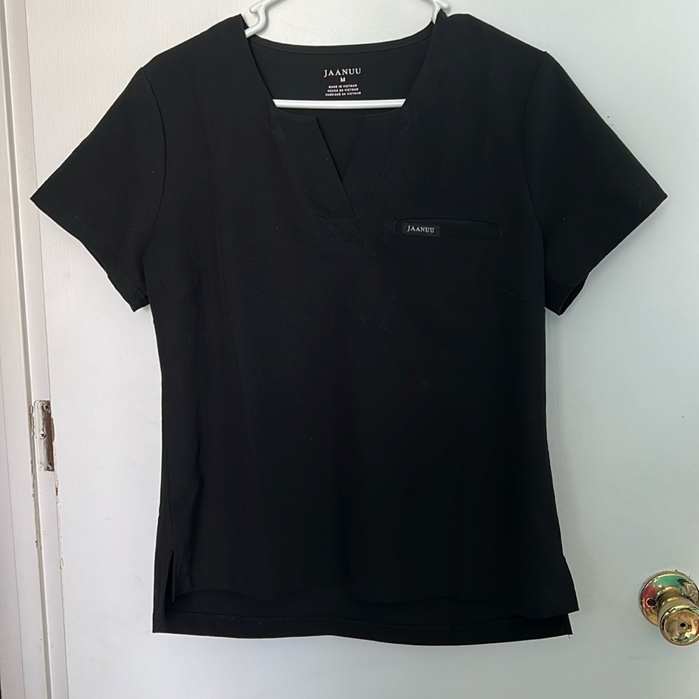 Jaanuu Scrub Top
